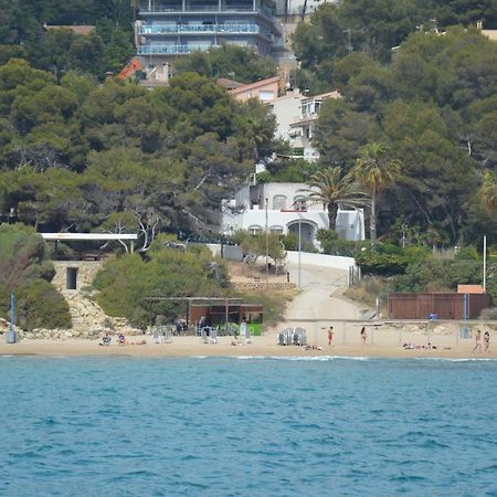 Pool, Beach, Golf & Hard Rock In 살루 외부 사진